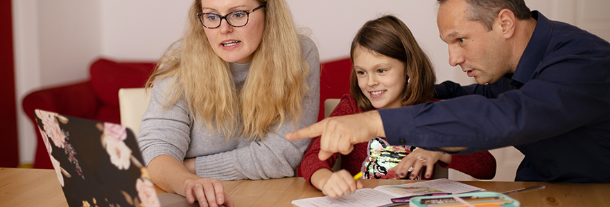 family choosing a broadband deal