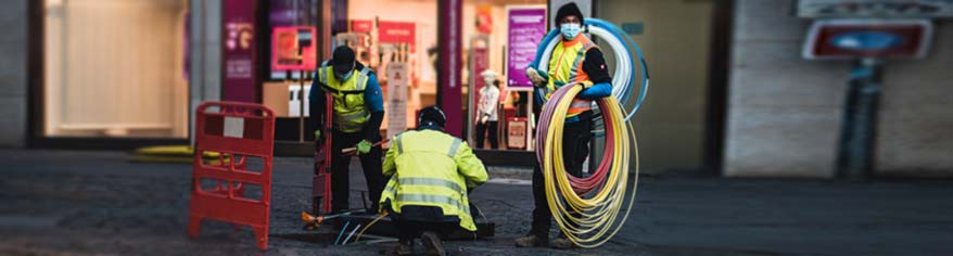 Engineers installing fibre broadband